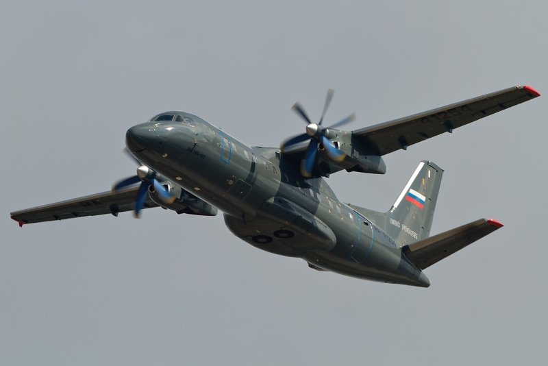 АН-140-100 RF-08854