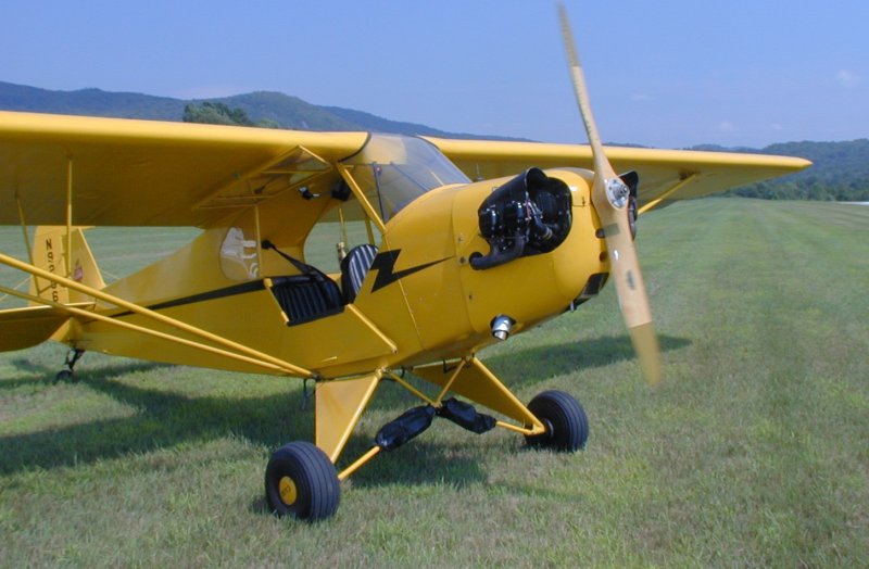 Самолёт Пайпер каб j3