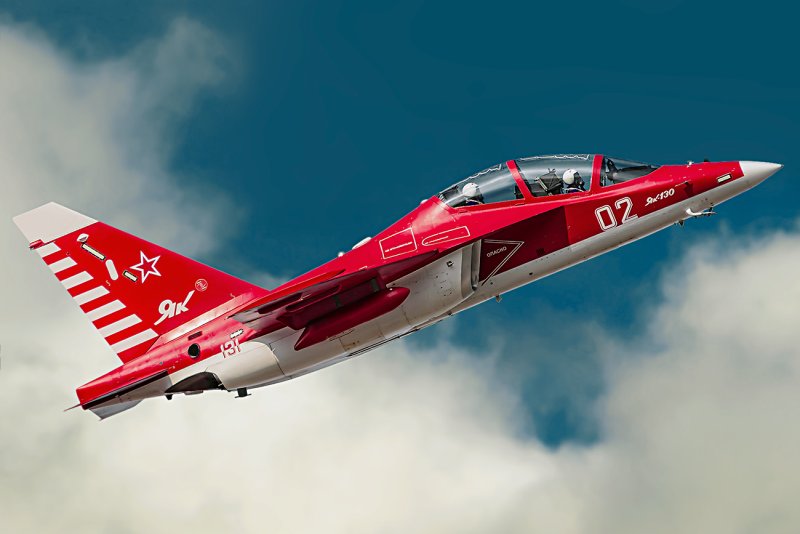 Як 130 пилотажный звезда