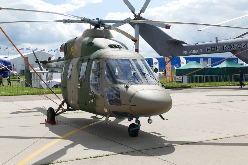Макс 2017 авиасалон Ансат