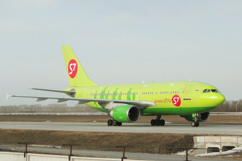 Самолет Боинг 737-32q