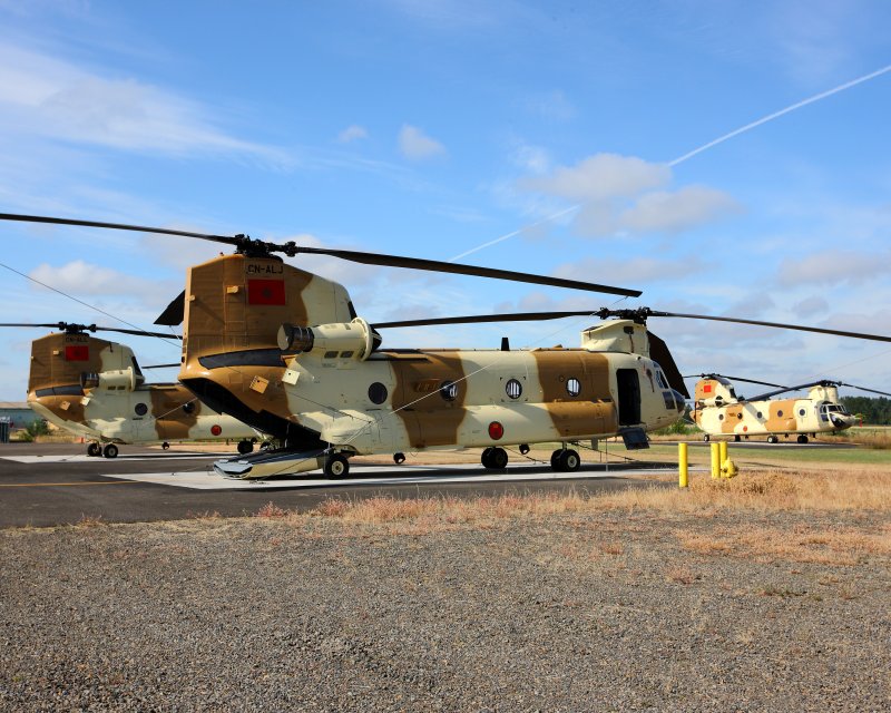 Вертолет Chinook пилот