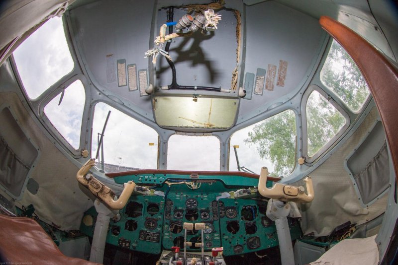 Бе-32 кабина