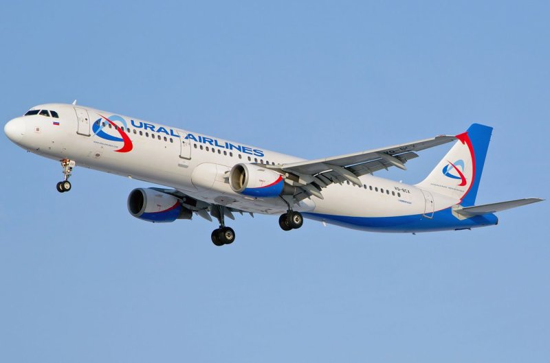 Airbus a321 авиакомпании «Уральские авиалинии»