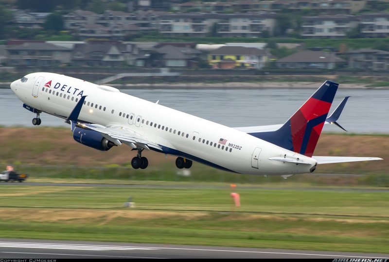 Боинг 737-900