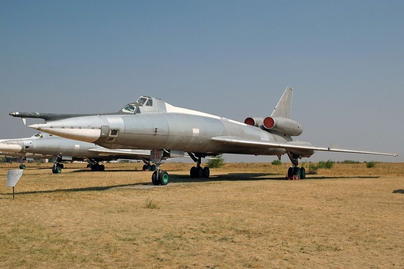 Ту-22 бомбардировщик