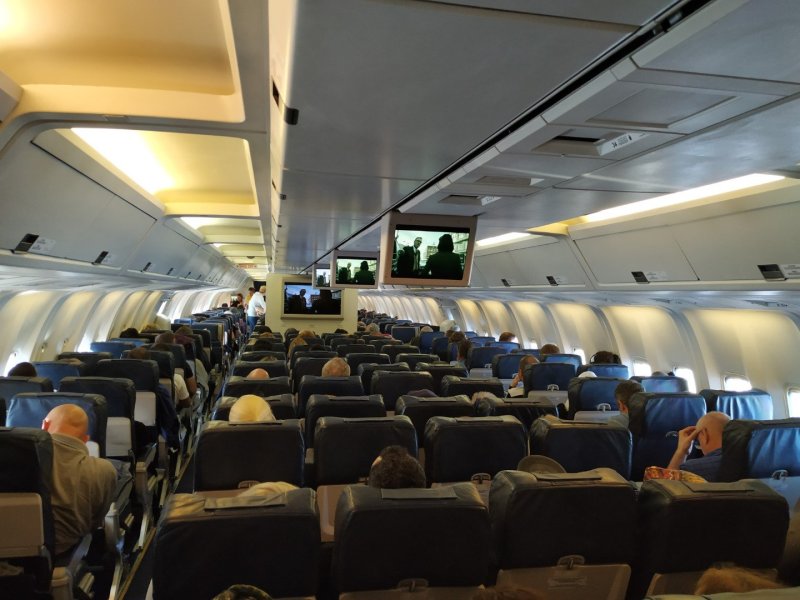 Салон самолета Boeing 767-200