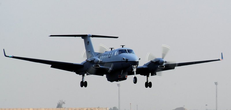 MC-12 самолет