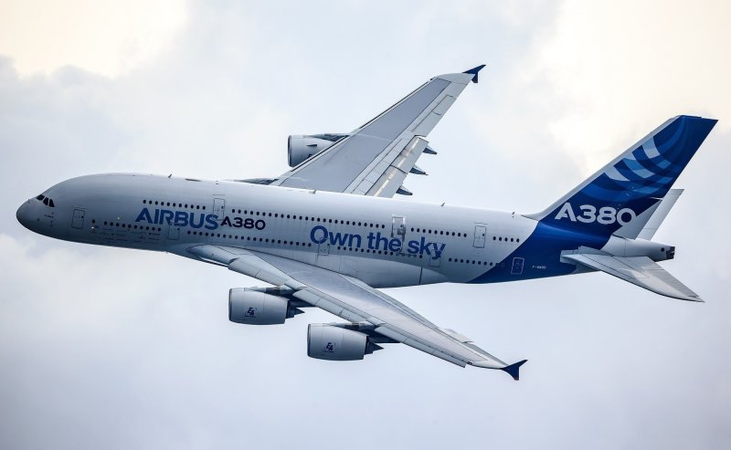 Эйрбас 380