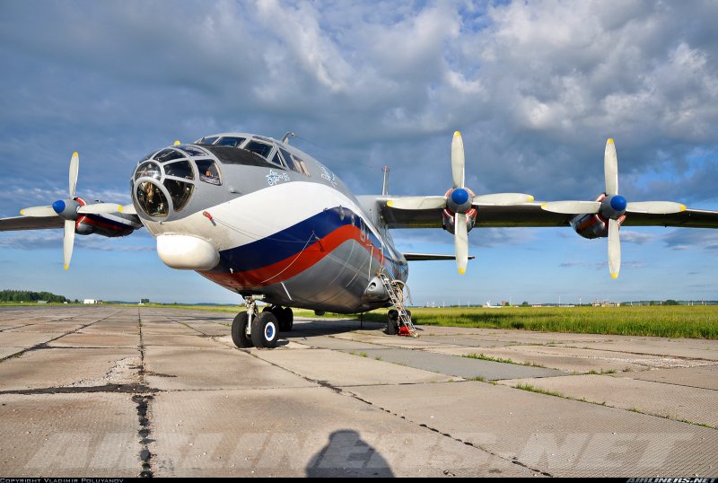 АН-12 12137