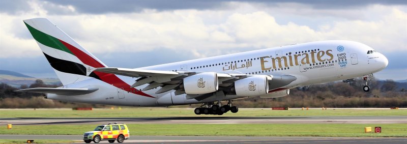 Самолёт Airbus a380 800 Emirates
