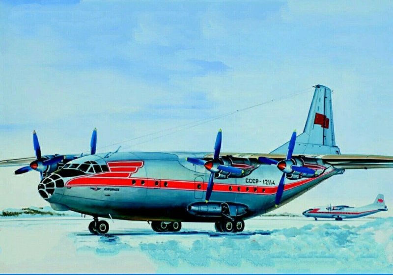 Восточный экспресс 1/144 транспортный самолет АН-12