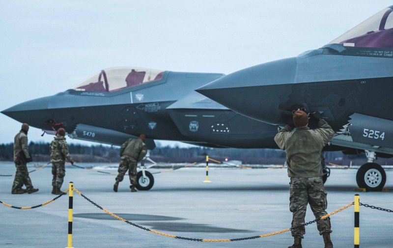 F 35 истребитель