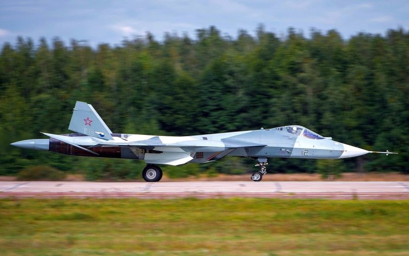 Истребитель Су-57 (т-50)