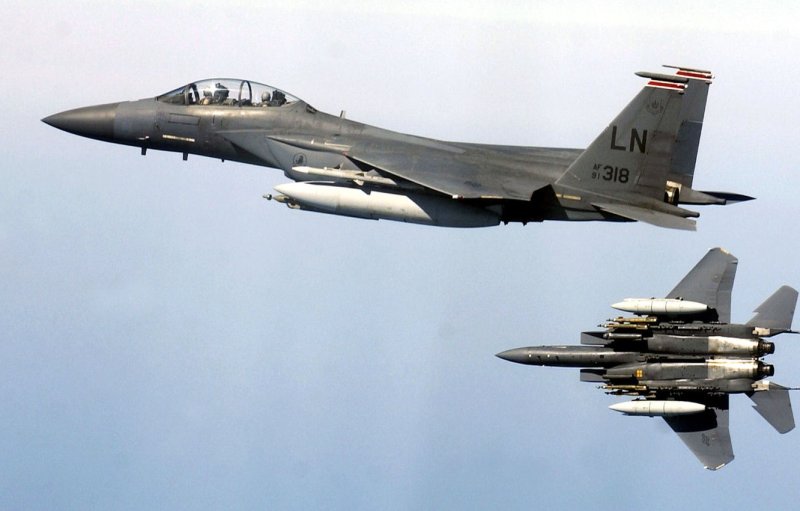 Самолёт f-15e Strike Eagle