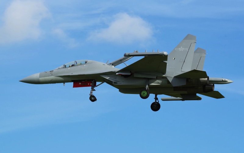 Shenyang j-16d