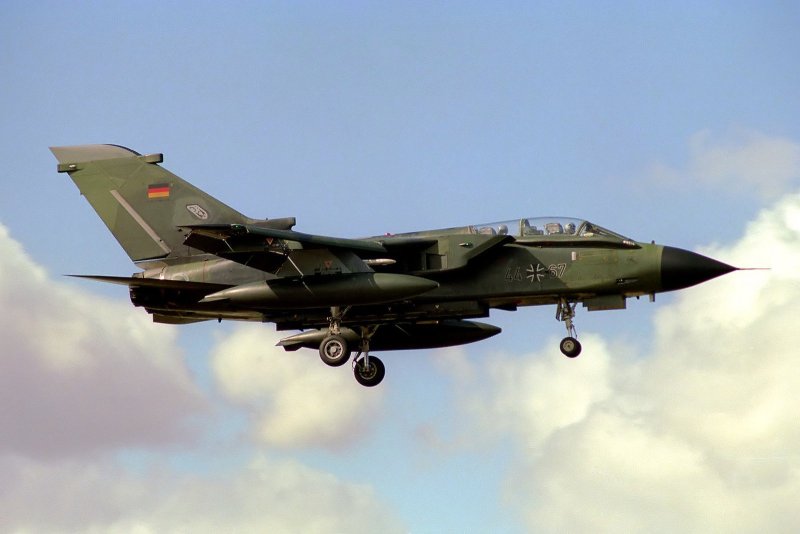 Panavia Tornado воздушный тормоз