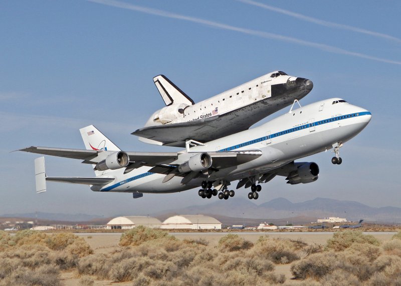 Боинг 747 и шаттл