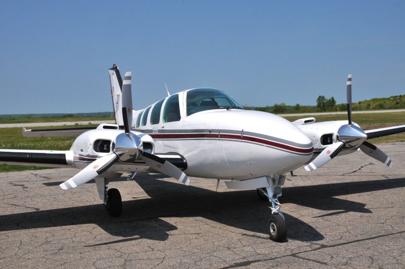 Beechcraft Baron b58