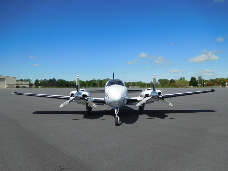 Beechcraft 58 Baron 1973 г