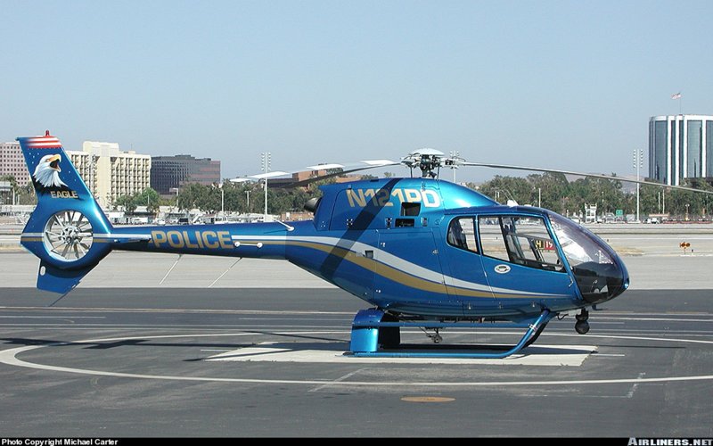 Полицейский самолет