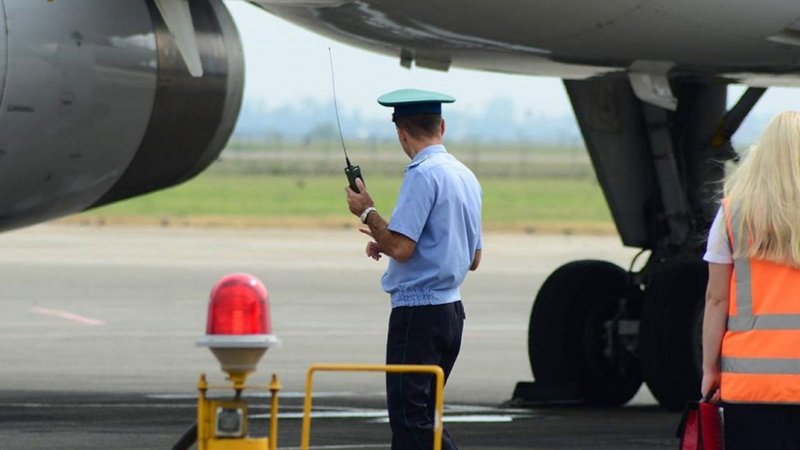 Пьяный в самолете Пулково