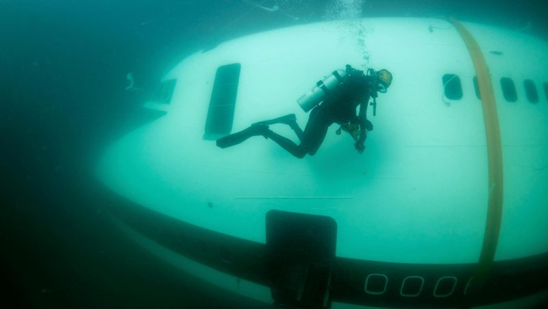 Затонувший Боинг 747 Бахрейн