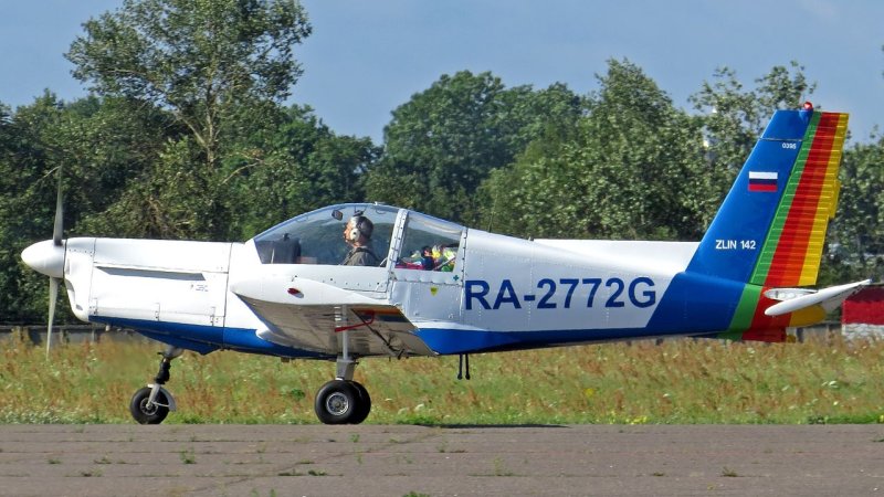 Zlin z 142 самолёт