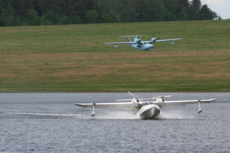 Амфибия ла-8