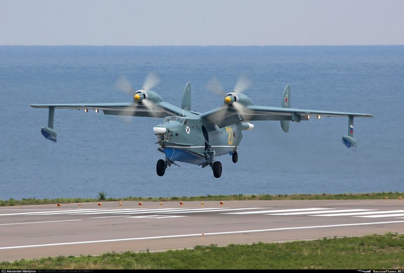 Бе-12 самолет