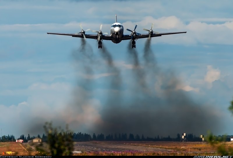 Ил 18 военный самолет