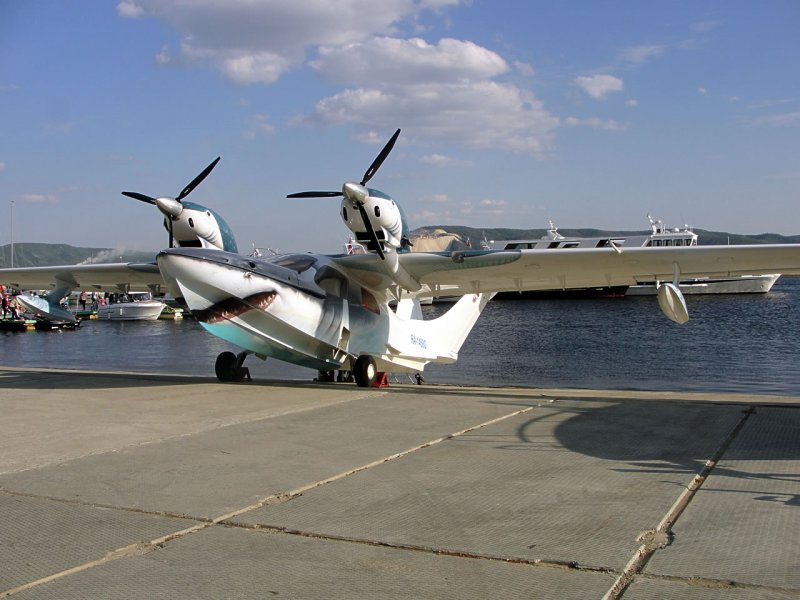 Самолет-амфибия л-42м