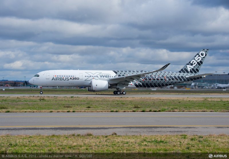 Airbus a350 XWB черный