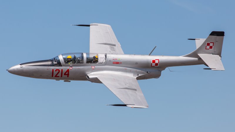 TS-11 Iskra bis DF