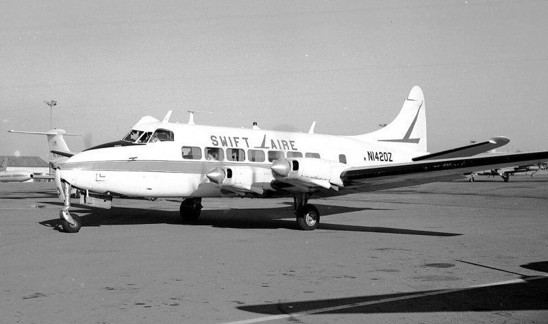 De Havilland Heron фото