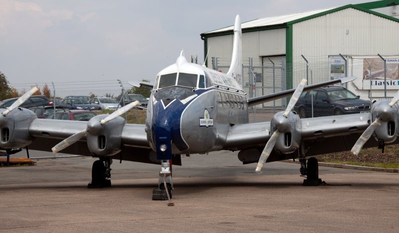 De Havilland Heron фото