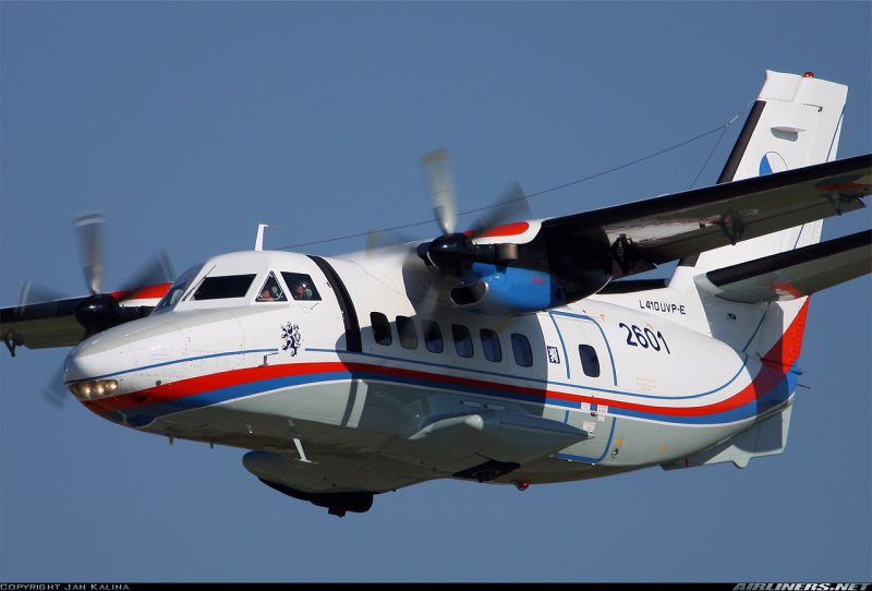 L-410 самолет