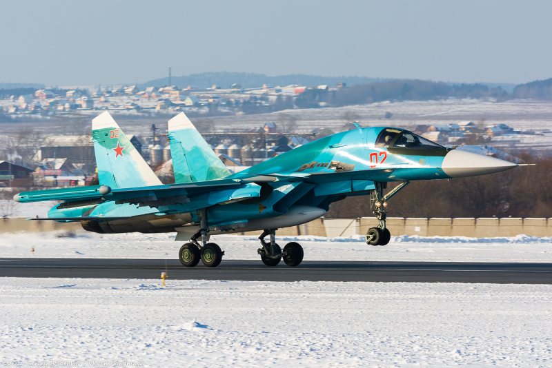 Бомбардировщик Су-34 расход топлива