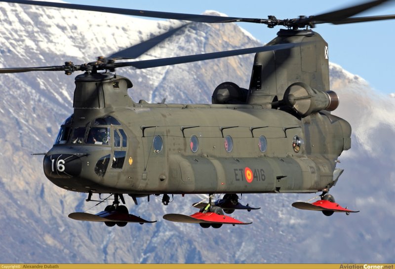 Boeing Ch-47 Chinook вертолёты США