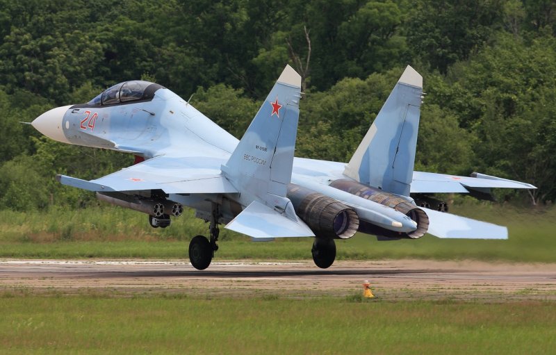 Су-30 двухдвигательный реактивный самолёт
