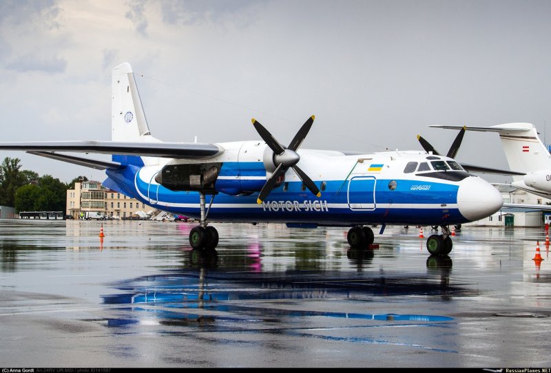 Антонов АН-24