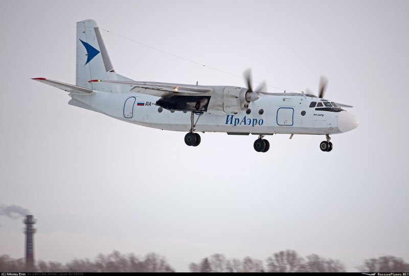 АН-24 пассажирский самолёт ИРАЭРО