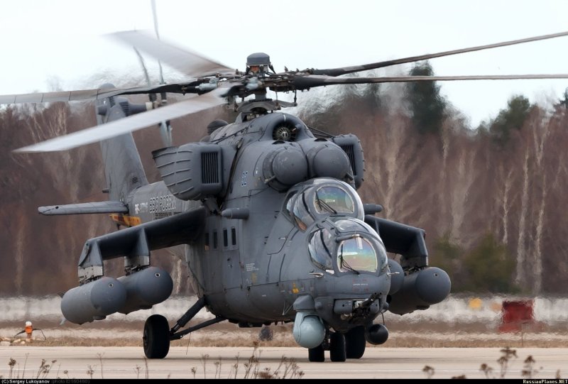 Ми-28 вертолёт и Апач