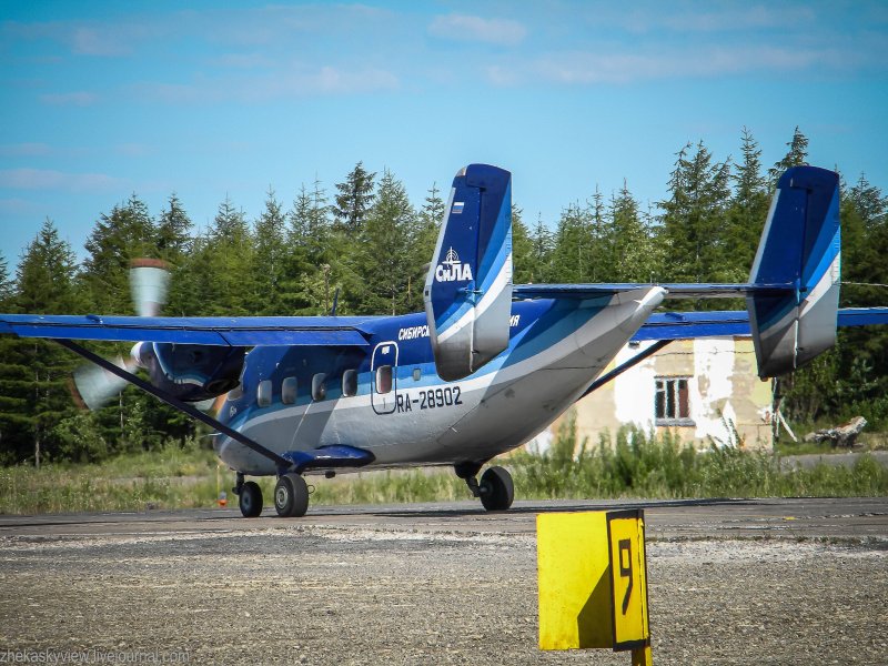 Самолет Пчелка АН 28