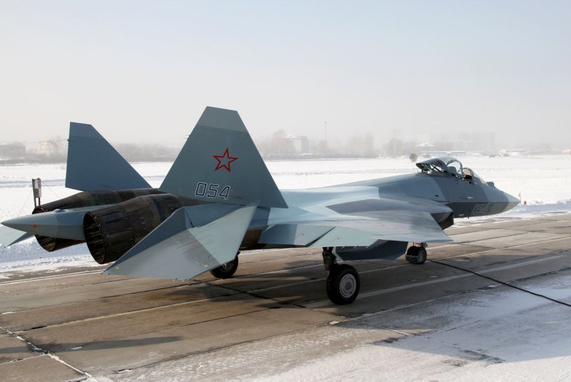 Самолет пятого поколения Су-57