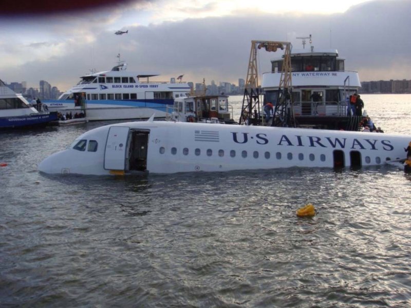 Plane 1549