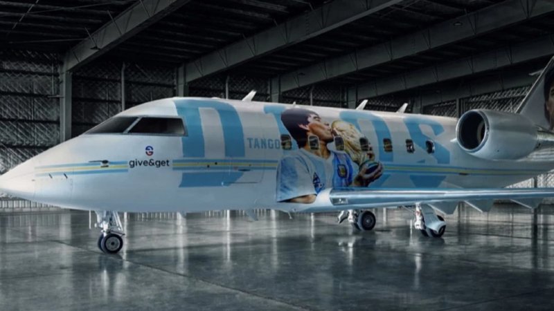 Самолет Марадона Tango d10