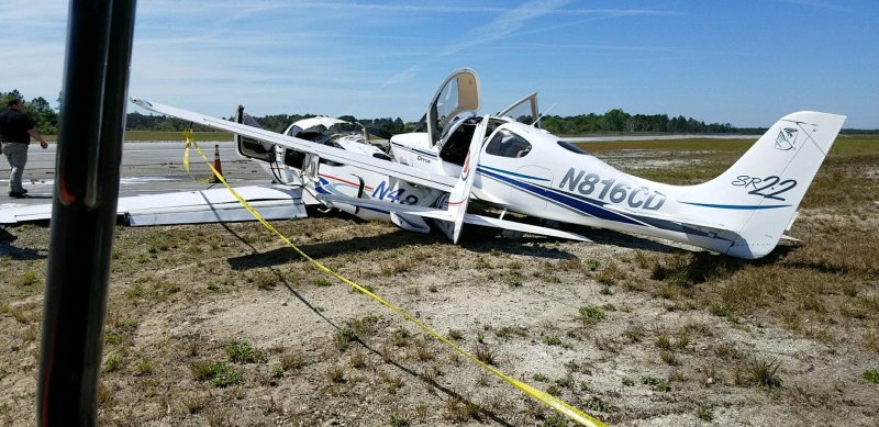Одномоторном Cirrus