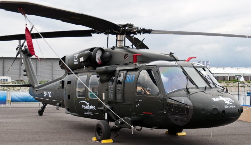 S-70i Black Hawk
