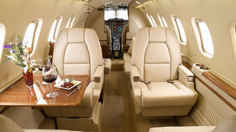 Самолёт Piaggio p.180 Avanti